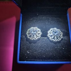 Forget to get a Valentine's Gift? Stunning 3 carat Moissanite Sunflower Earrings 