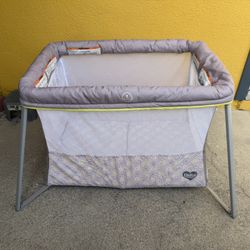 Delta Portable crib 