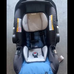 Car seat (never  used) 
