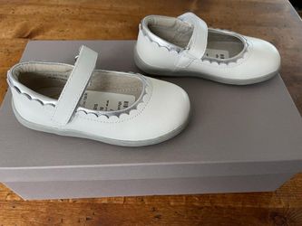LEATHER Brand New, Never Worn, Mary Jane Leather girls shoes, See Kai Run, Kids Size 10