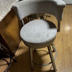3 Barstools