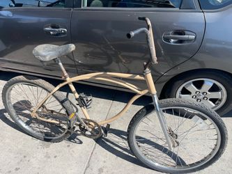 Vintage beach cruiser