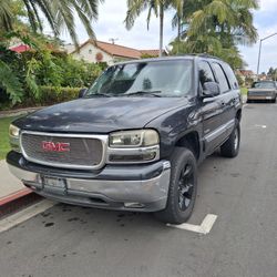 2004 GMC YUKON