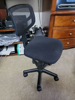 Black Mesh Back Office Chair