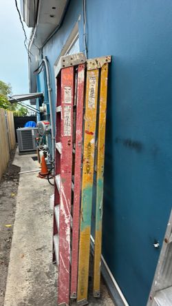 Two ladder 6 foot fiberglass
