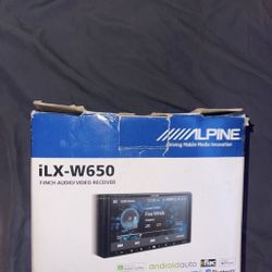 ALPINE iLX-W650 (7-INCH AUDIO/VIDEO RECEIVER)