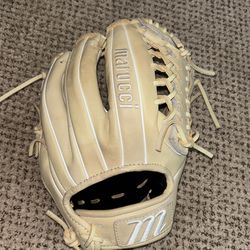 Marucci Glove