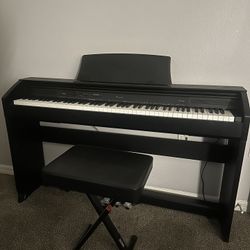 Privia PX-760 Electric Piano
