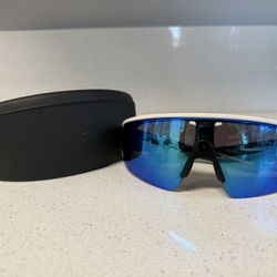 Oakley Meta Vanguard