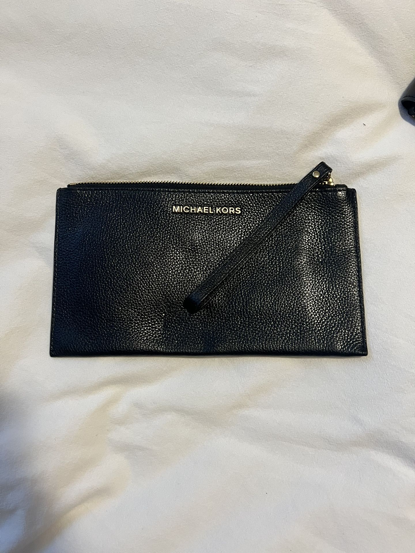 Micheal Kors Leather Wristlet 