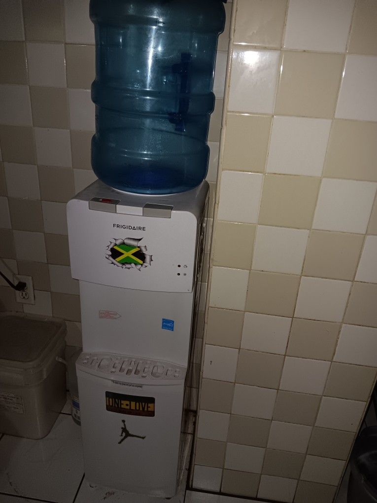 WATER MACHINE