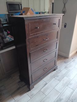 Dresser works perfect