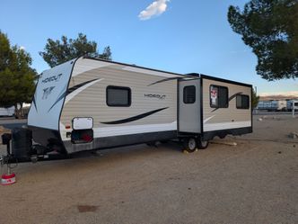 26' Travel Trailer