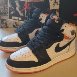 Authenticity Guarantee
Nike Air Jordan 1 High OG GS Electro Orange Youth Size 6 Youth 575441-180