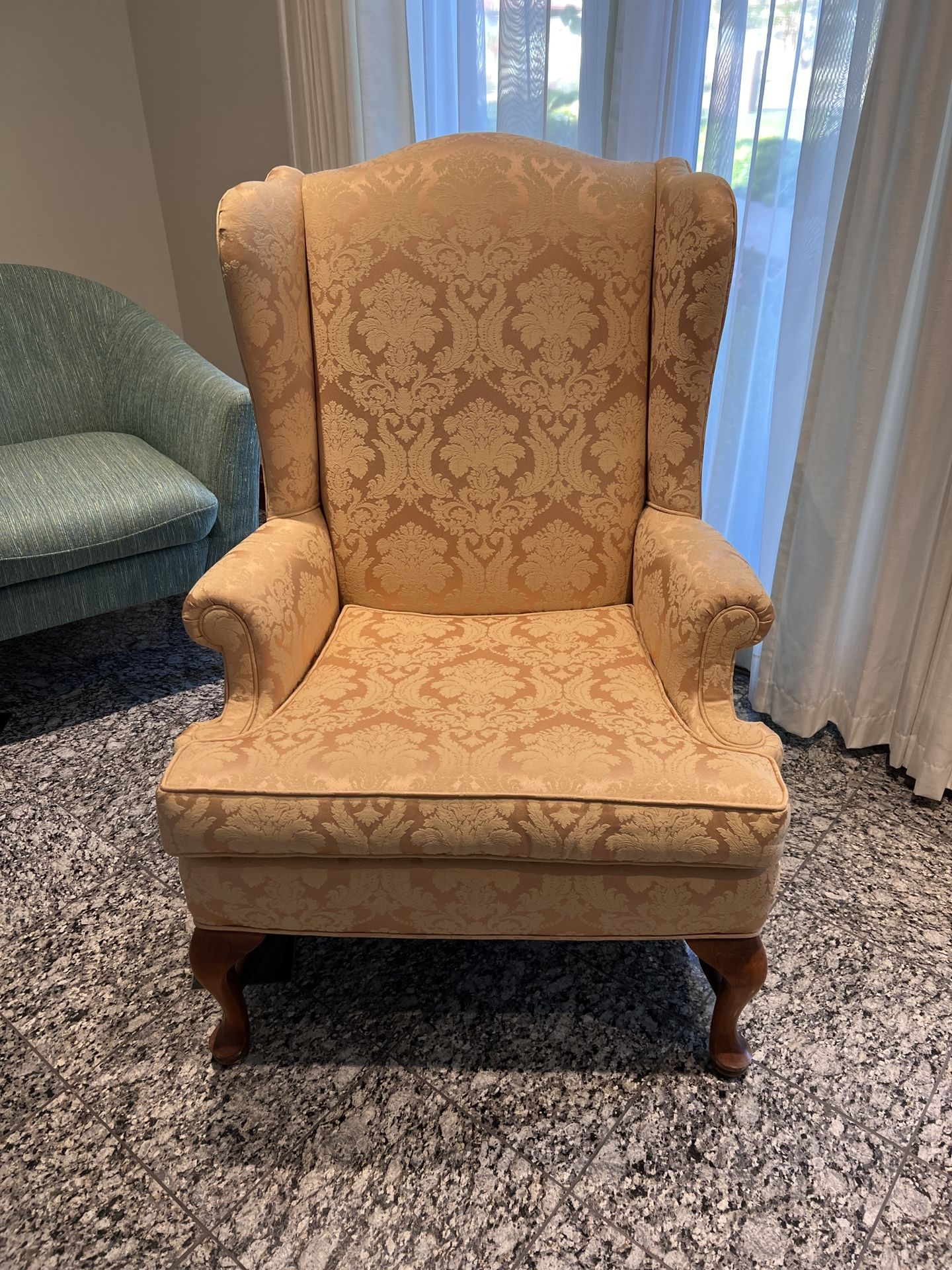 Vintage Wingback Accent Chair – Excellent Condition
