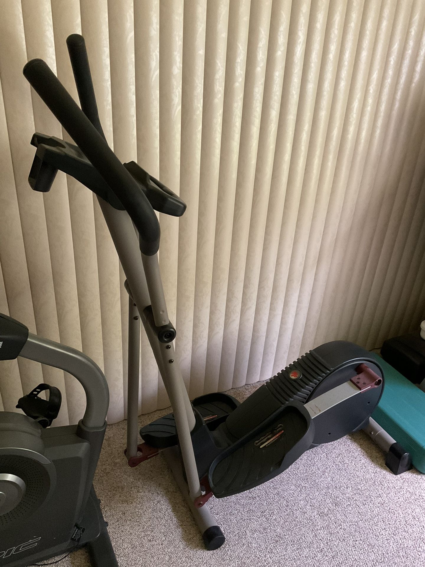 Pro form Elliptical Glider Trainer - Battery Display
