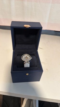 Louis Vuitton Women’s Watch – Excellent Condition w/ Original Box