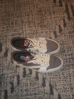 Travis Scott x Jordan 1 Low “Reverse Mocha
