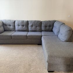Sectional Couch With A Pull-out Bed