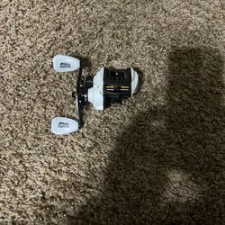 8 BEARING MAX PRO Abu Garcia Baitcaster