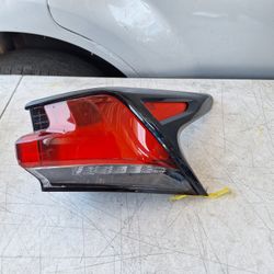 2018-2020 Lexus Nx300 Tailight Rh Side Pasanger Side