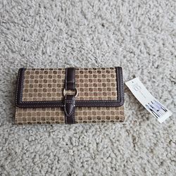 Nine West wallet