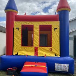Bounce House 13x13