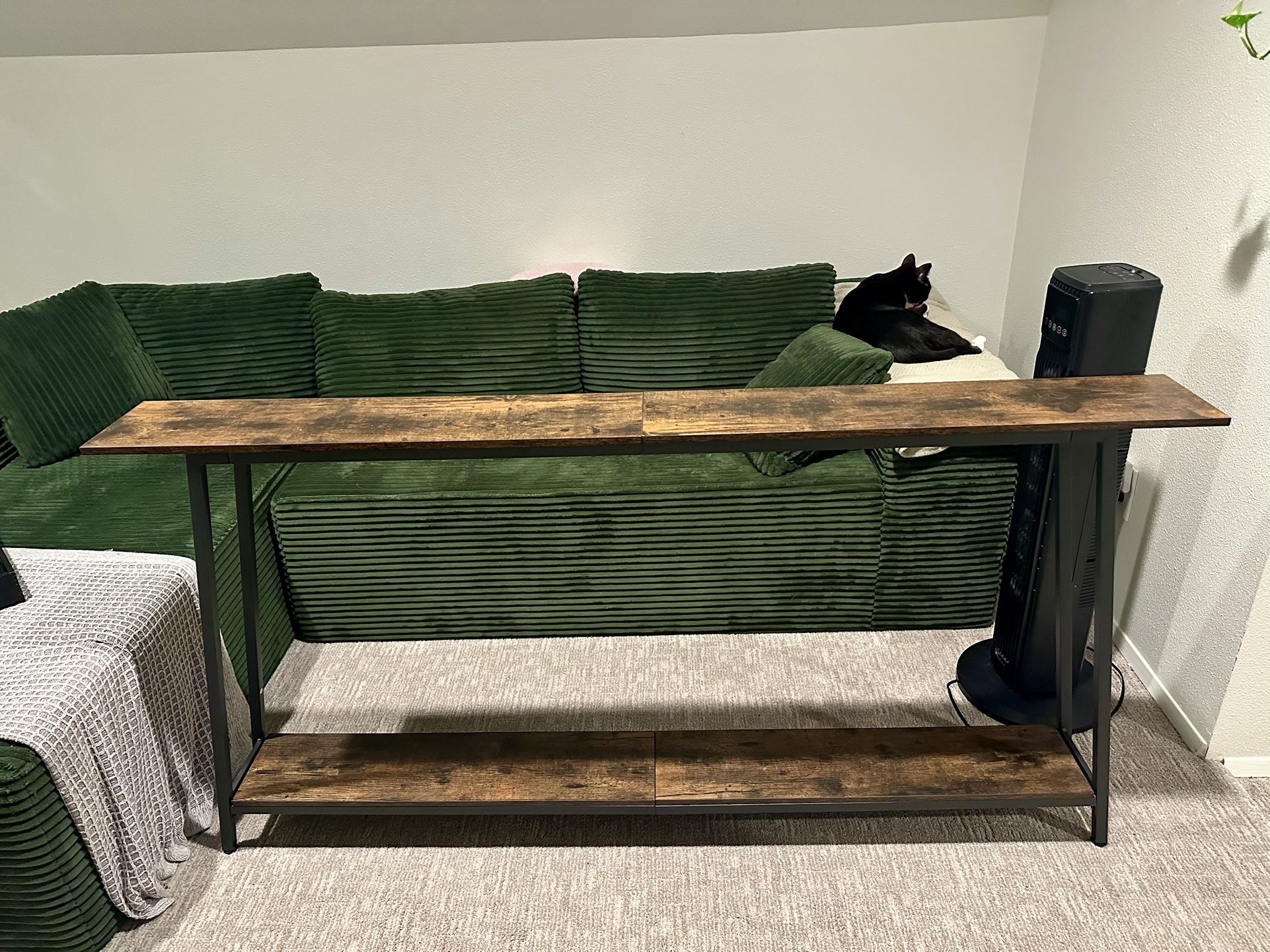 Entry / Console Table 