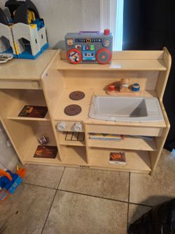 Wooden Kids Play Kitchen – Stove, Sink & StorageWooden Kids Play Kitchen – Stove, Sink & Storage