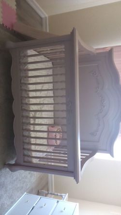Aurora crib pink