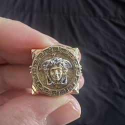 10k Gold Medusa Ring