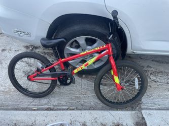 GT Kids' Berm 20" BMX Bike