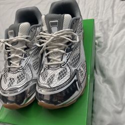 Bottega Veneta Orbit 