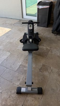 Maxkare Rowing Machine