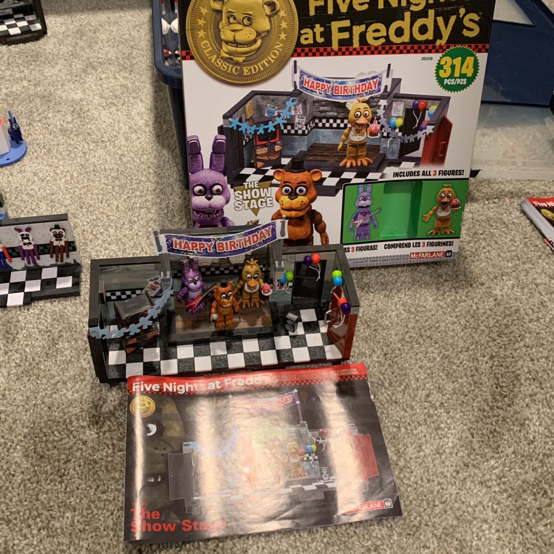 Five Nights at Freddys McFarlane The Show Stage Complete