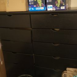 8 DRAWER DRESSER 