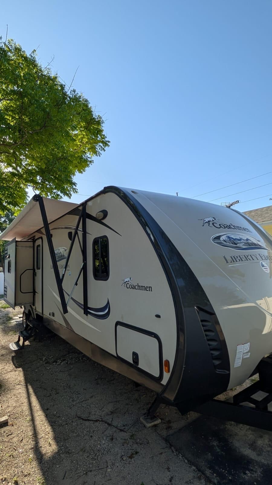 2015 Coachmen Freedom Express Liberty Edition