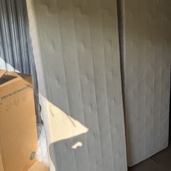Queen, Spring Box
