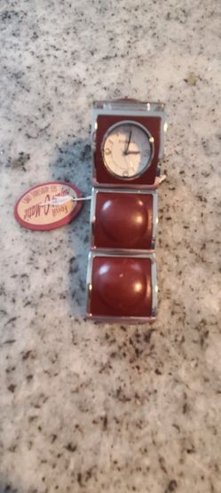 Fossil Watch- New