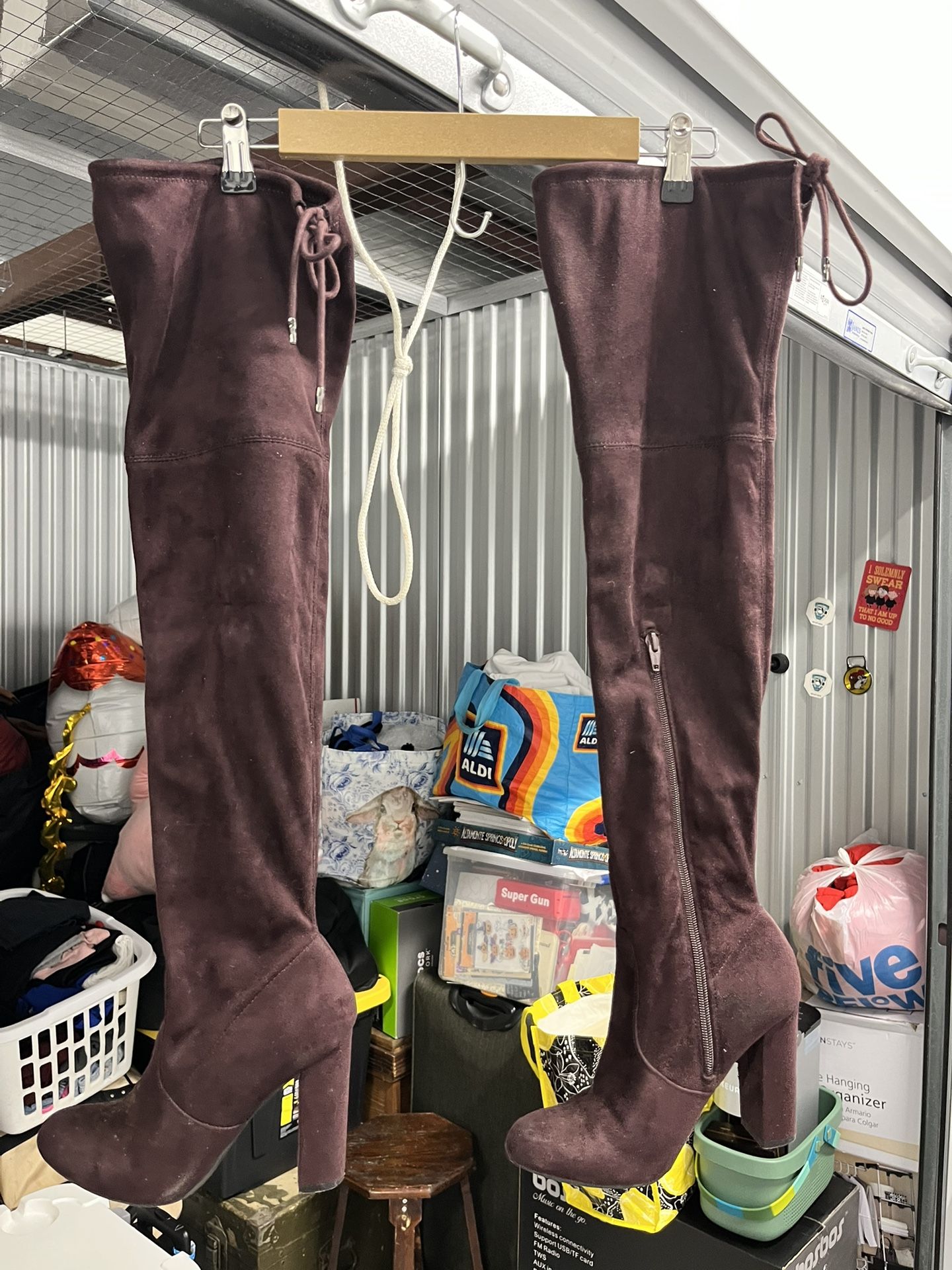 Boots (unknown Brand) Maroon/purple
