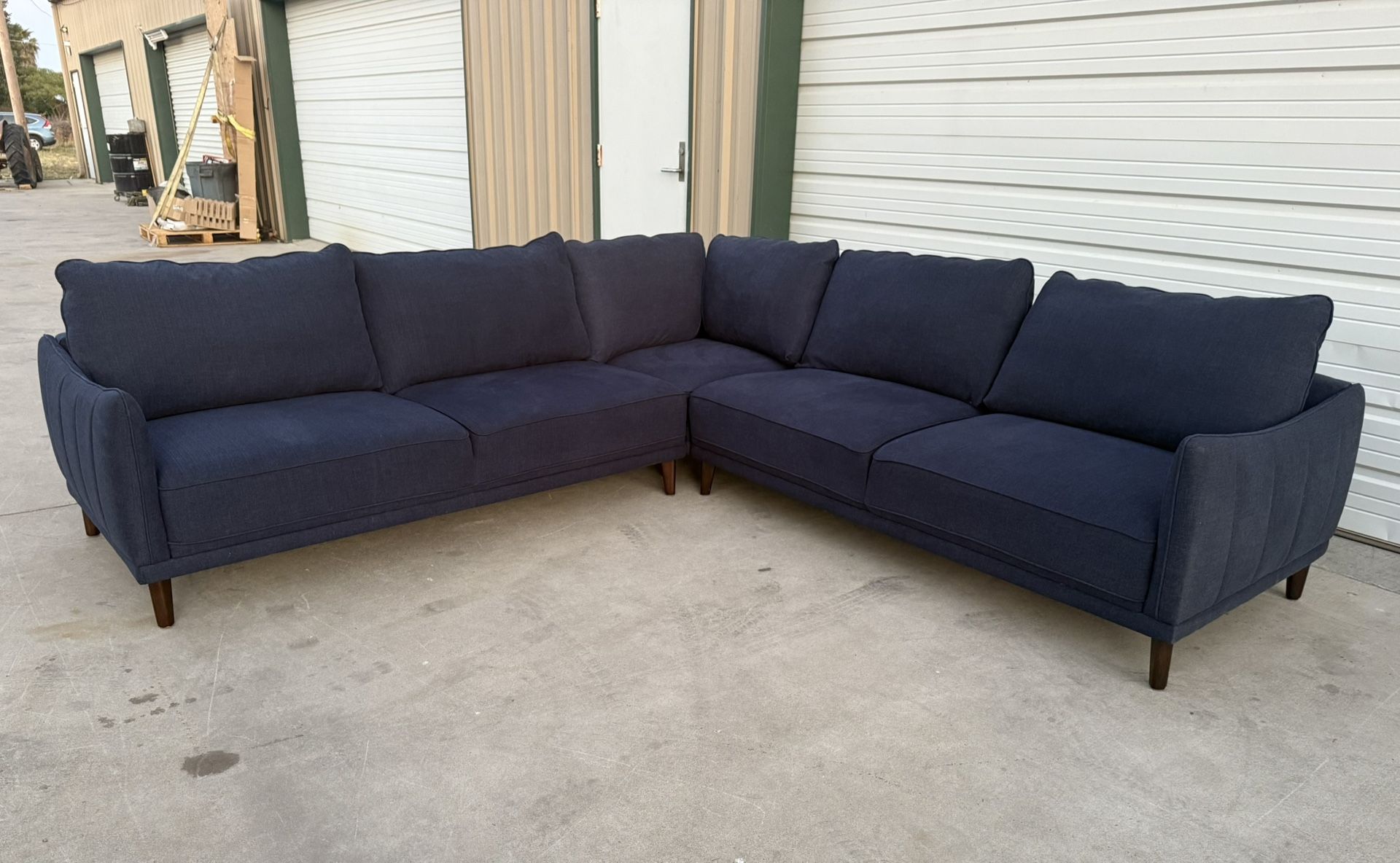 FABRIC 3 PIECE SECTIONAL