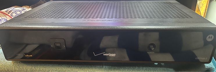 Motorola QIP7100 2 Cable TV Box Verizon HDMI S-Video Ethernet USB Black