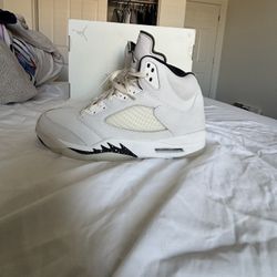 Size 13 - Air Jordan 5 Retro SE Sail