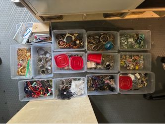 33lbs total - Jewelry, resell, repurpose, crafts