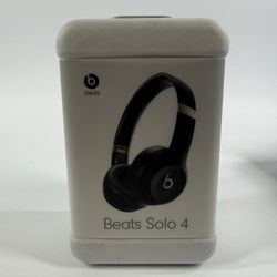New Beats Solo4  Wireless On-Ear Bluetooth Headphones Black A3140