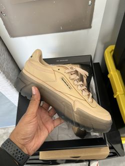 DS Club C Cardi Reebok Size 9.5