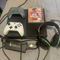 Xbox 1 With Turtle Beaches