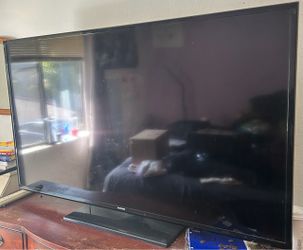 Samsung 2016 60’ Tv W/ Remote
