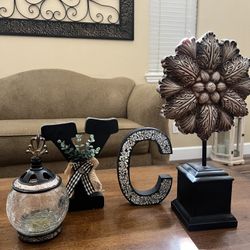 Hone Decor 