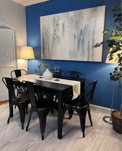 Beautiful Dining Set Good Condition!!! Table with 6 Chairs! I Can Deliver